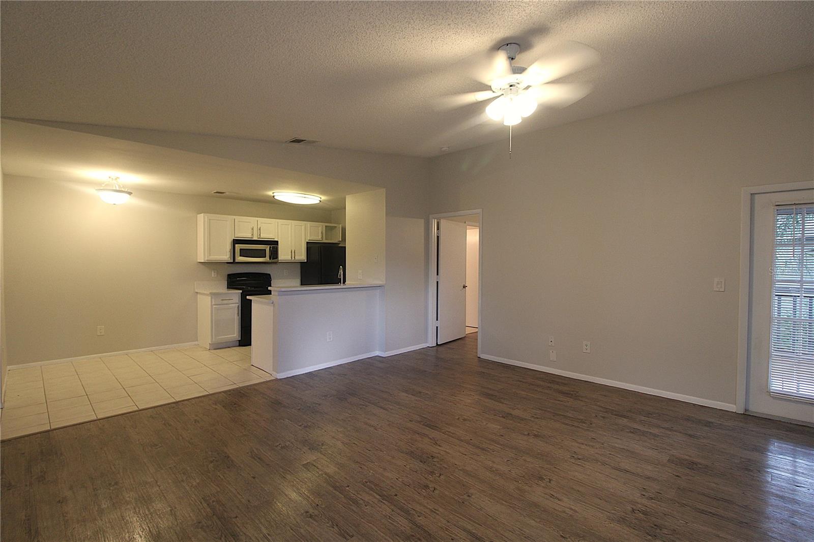 Image 5 of 19 For 8122 45th Court E 6