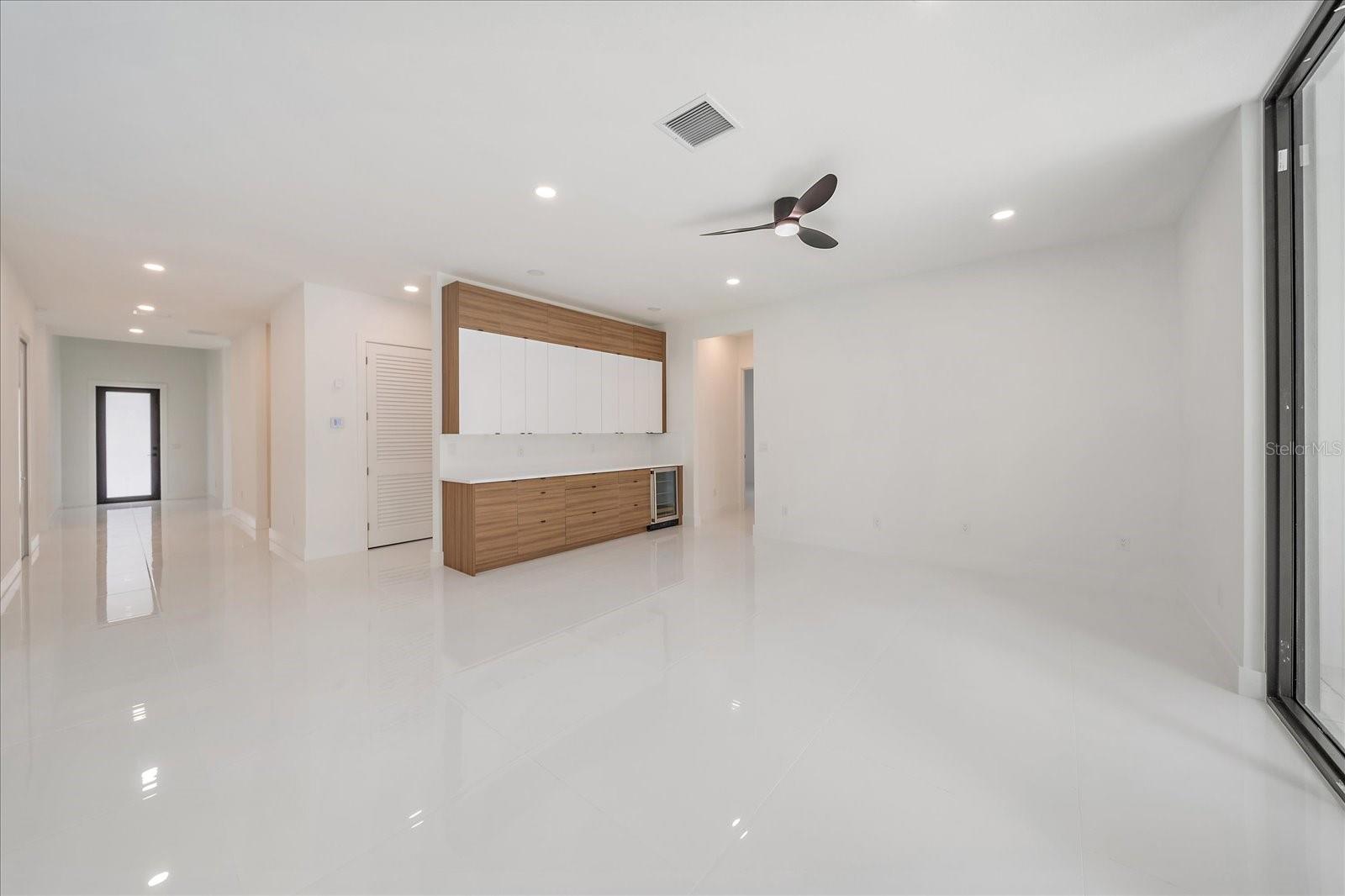 Image 13 of 32 For 2441 Webber Street