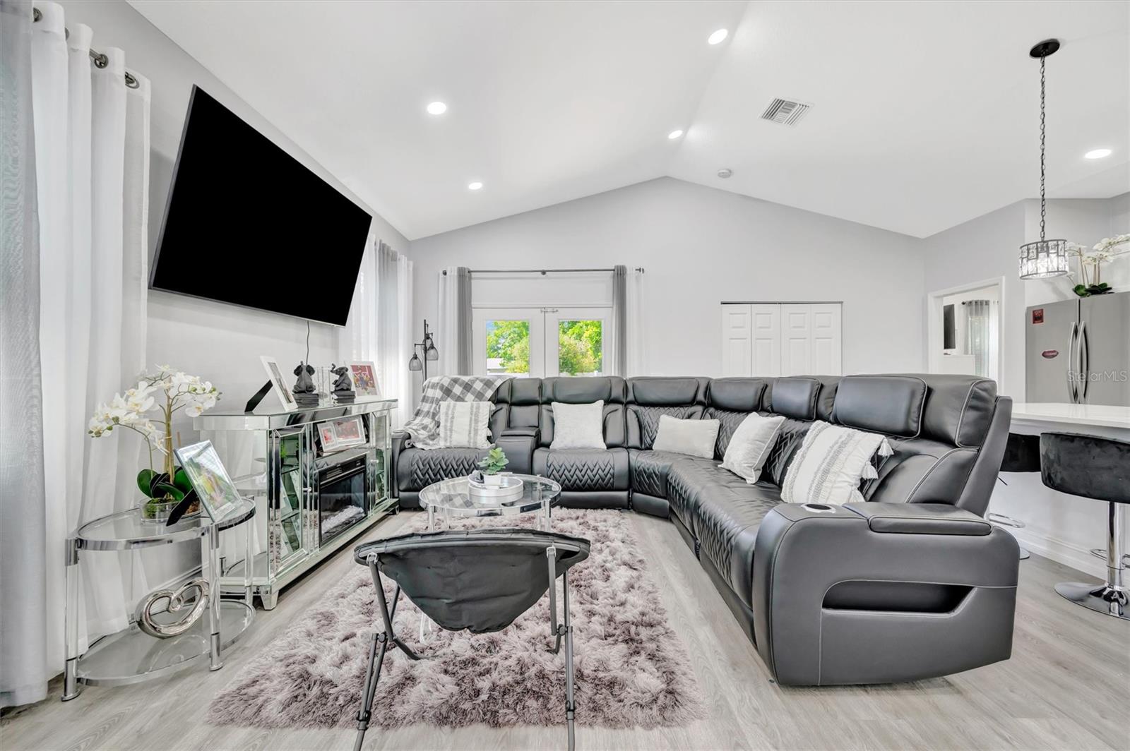 Image 11 of 54 For 2504 Florida Boulevard
