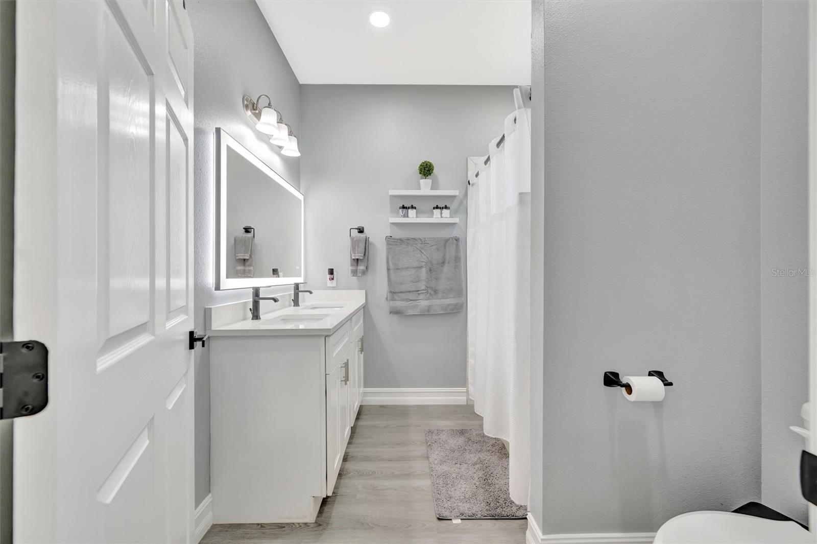 Image 36 of 54 For 2504 Florida Boulevard