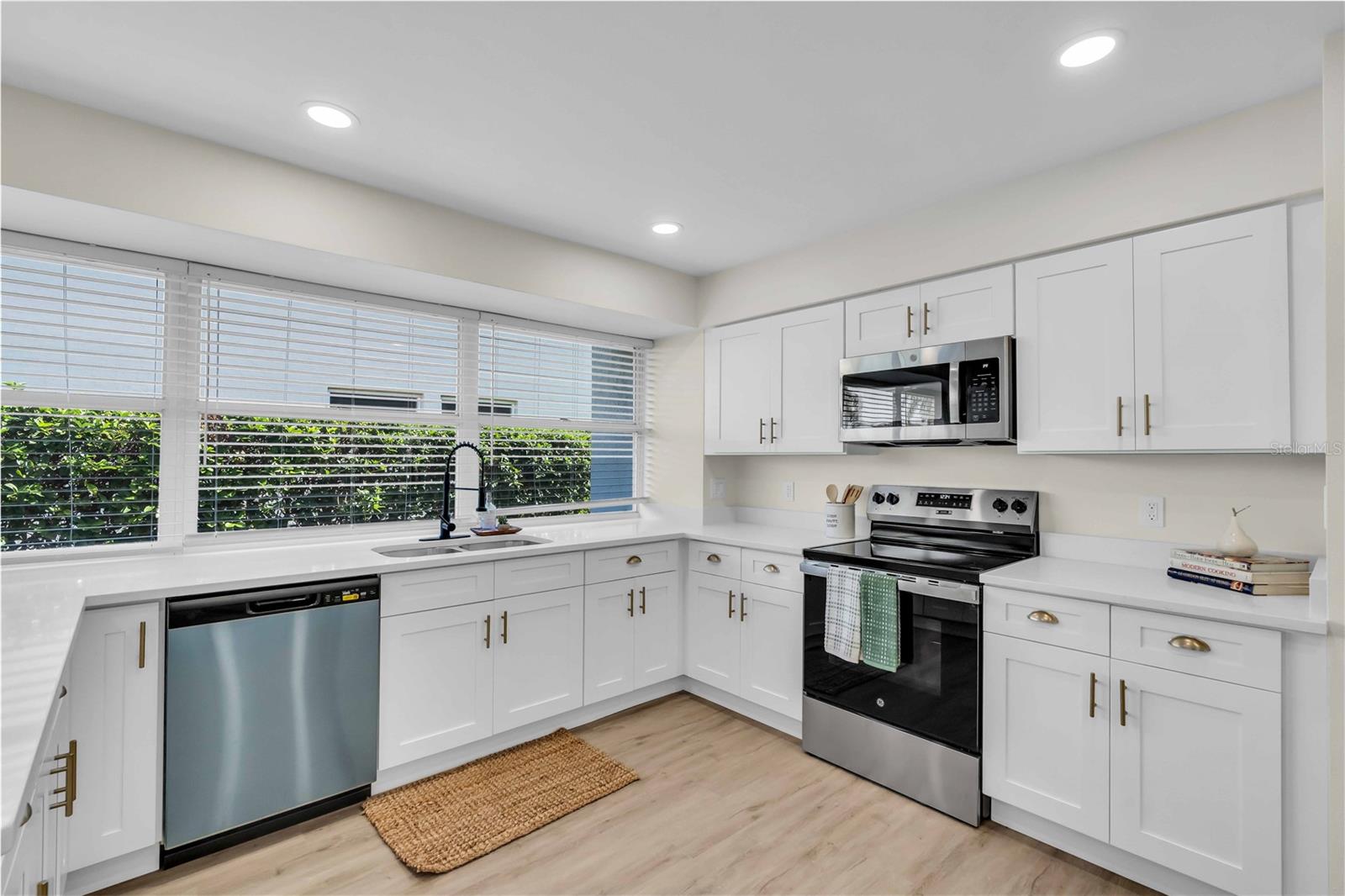 Image 11 of 25 For 4613 Muirfield Dr