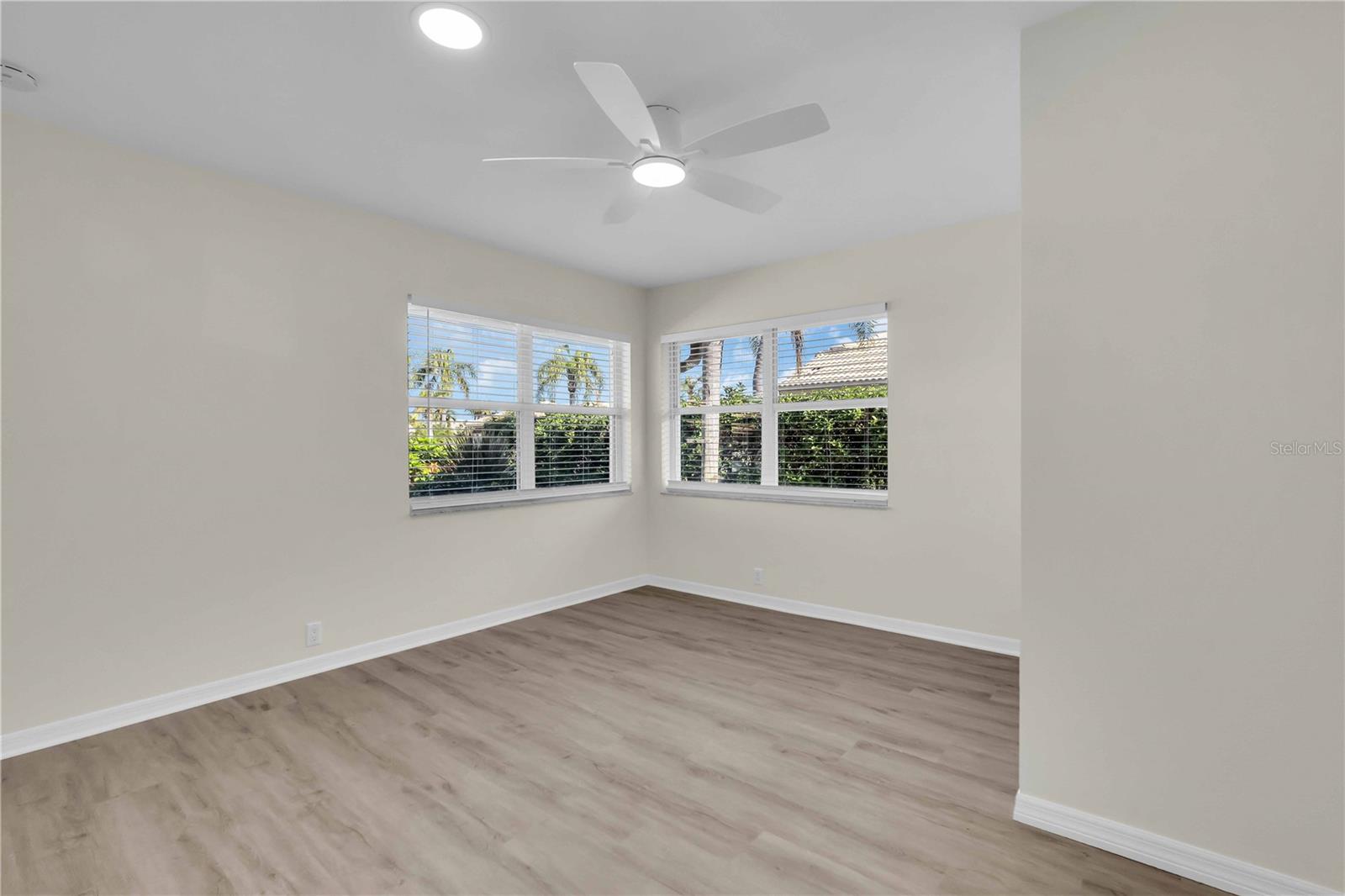 Image 17 of 25 For 4613 Muirfield Dr