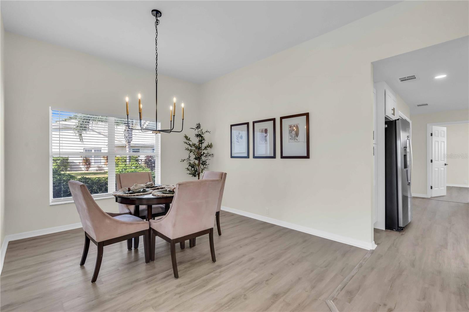 Image 4 of 25 For 4613 Muirfield Dr