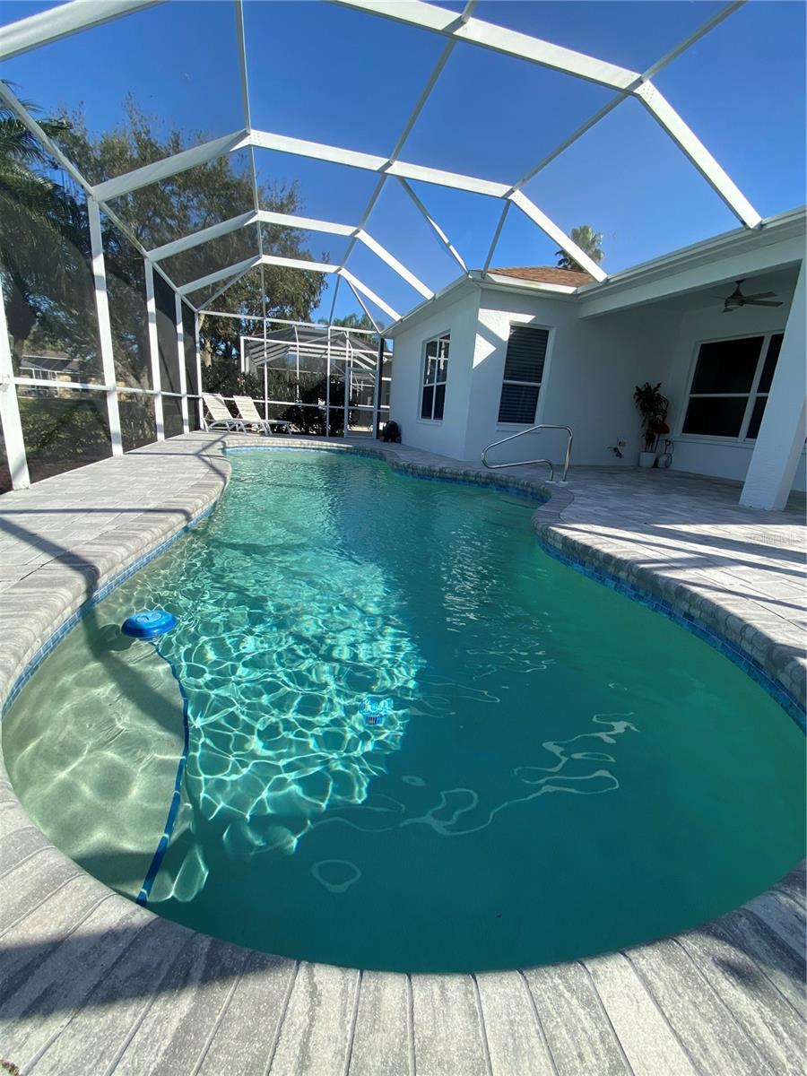 Image 12 of 39 For 3807 2nd Drive Ne