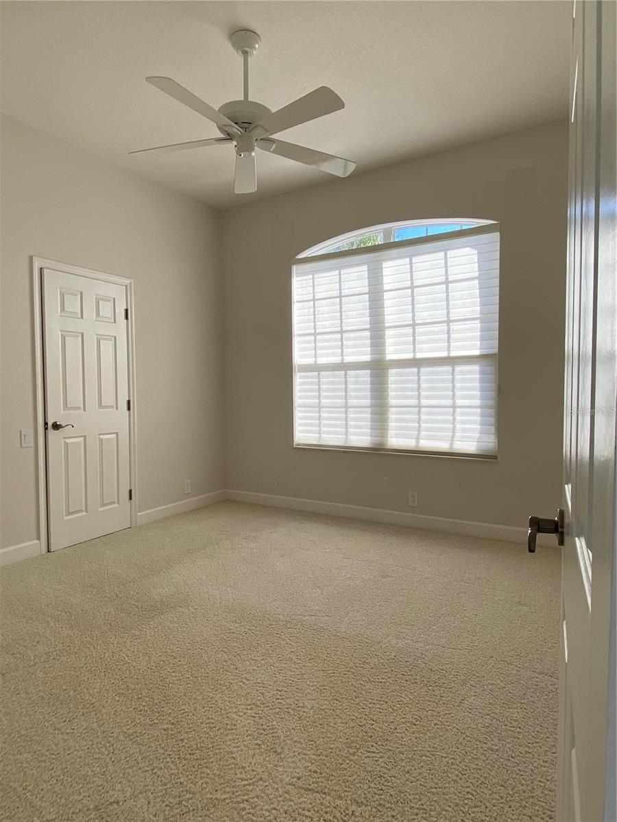 Image 19 of 39 For 3807 2nd Drive Ne