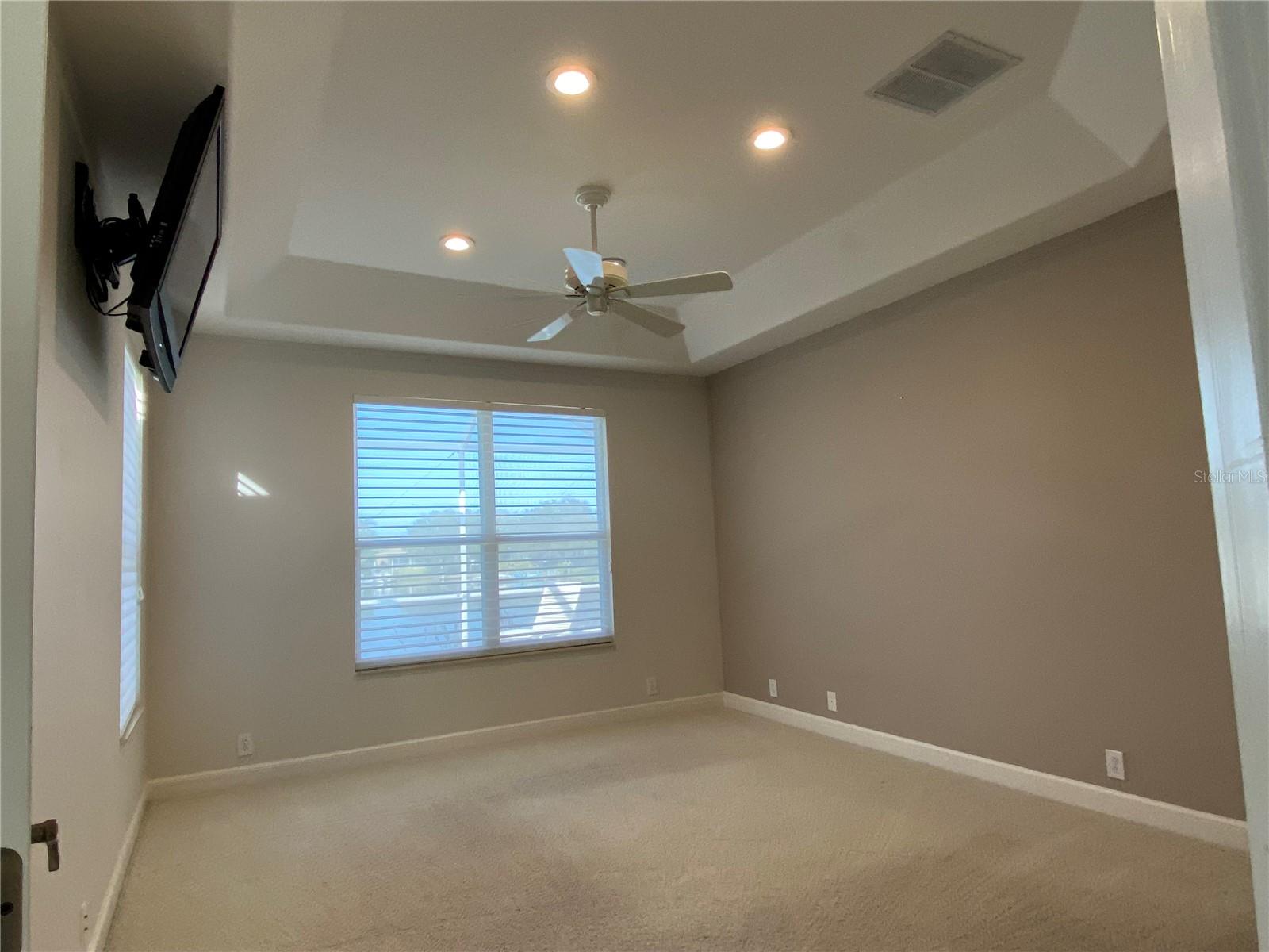 Image 24 of 39 For 3807 2nd Drive Ne