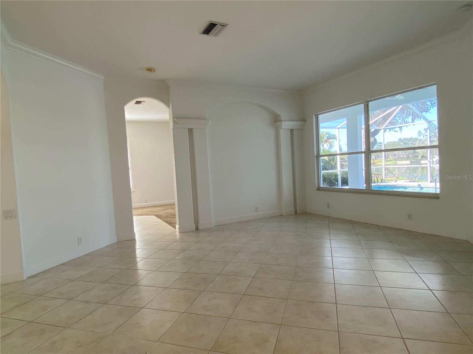 Image 28 of 39 For 3807 2nd Drive Ne