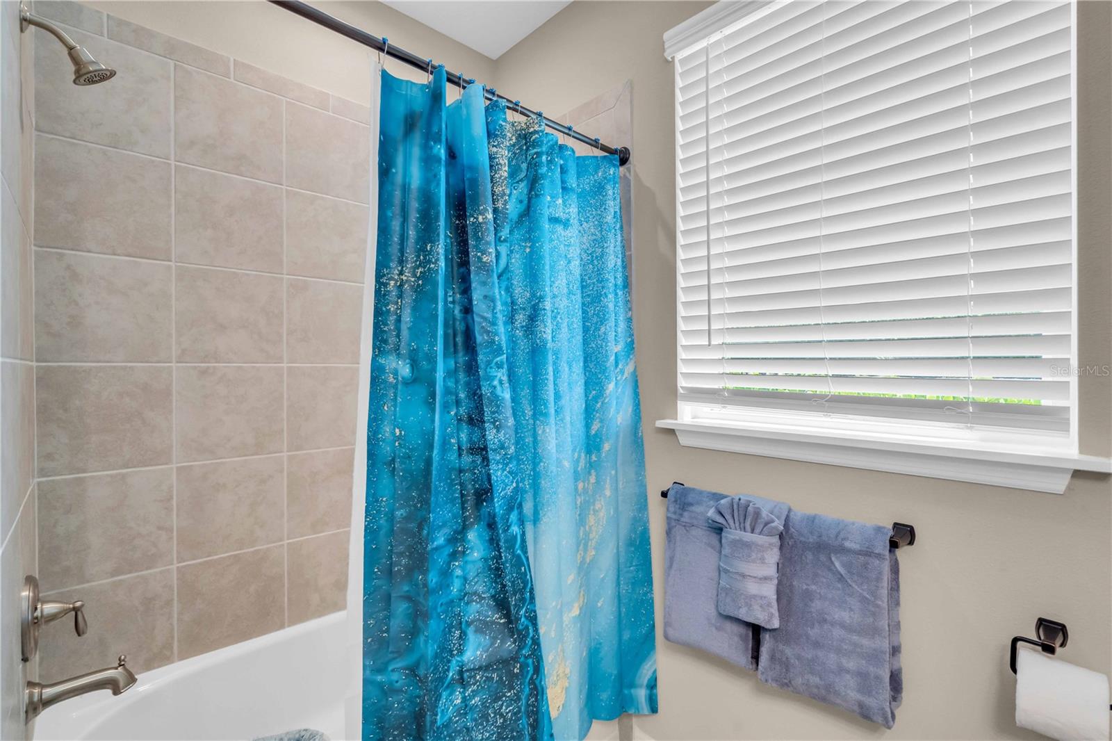 Image 29 of 46 For 12413 Osorio Court 101