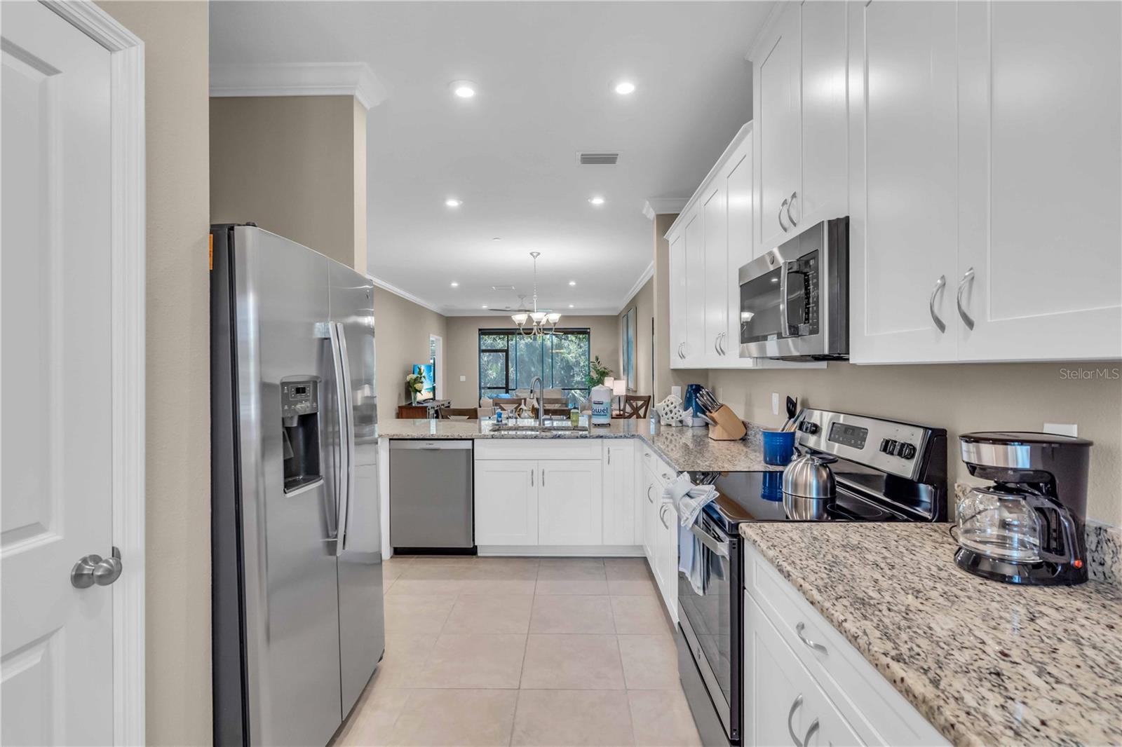 Image 8 of 46 For 12413 Osorio Court 101