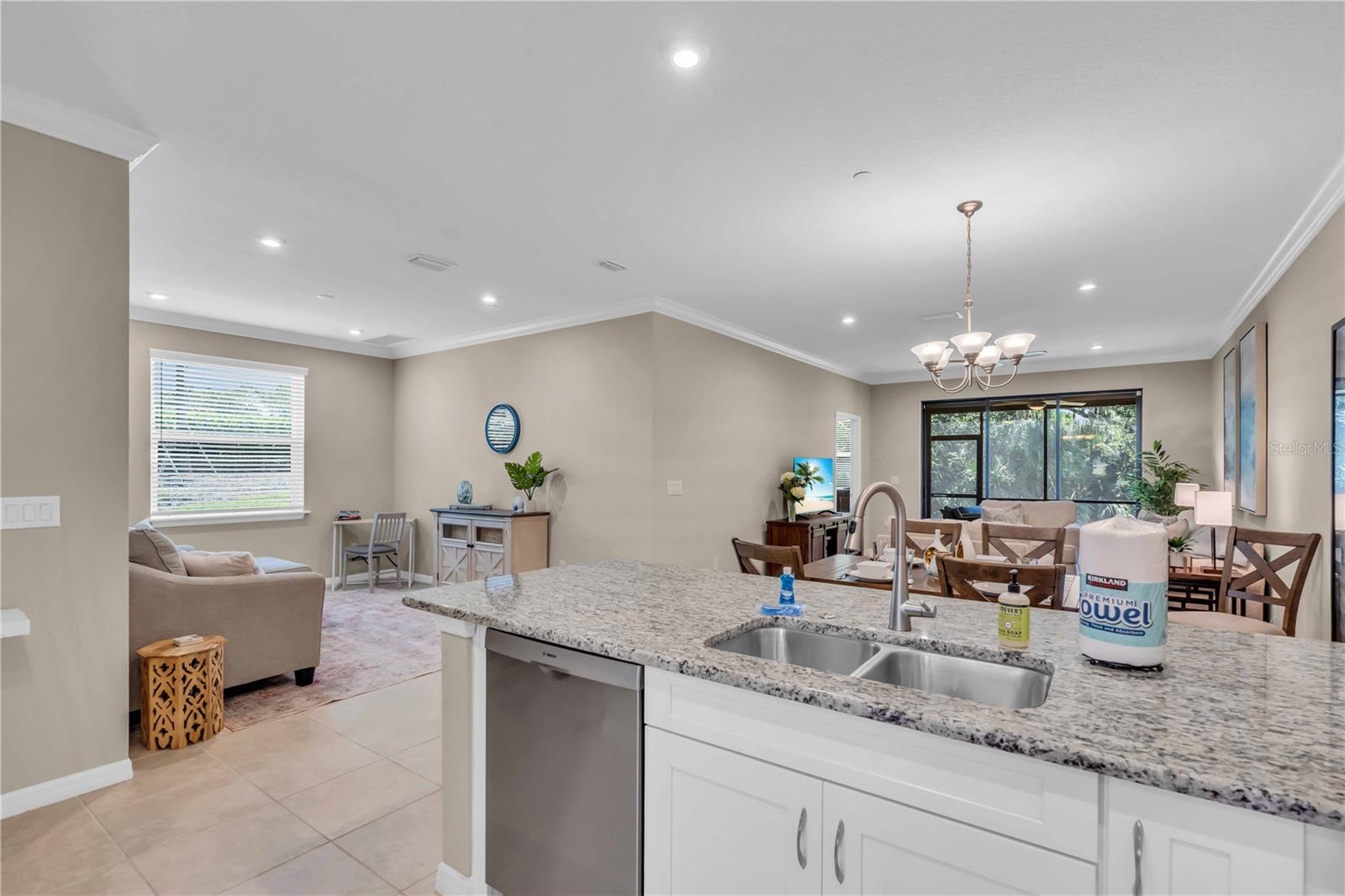 Image 9 of 46 For 12413 Osorio Court 101