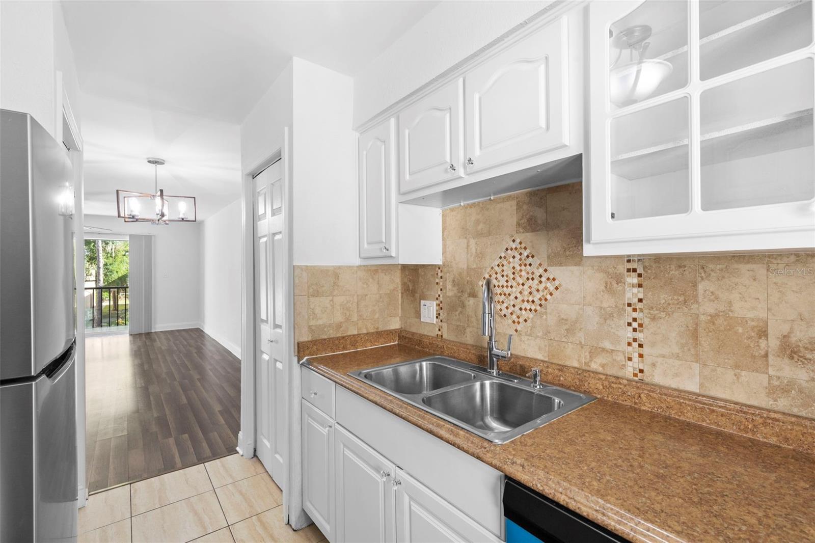 Image 16 of 47 For 7523 Pitch Pine Circle  184