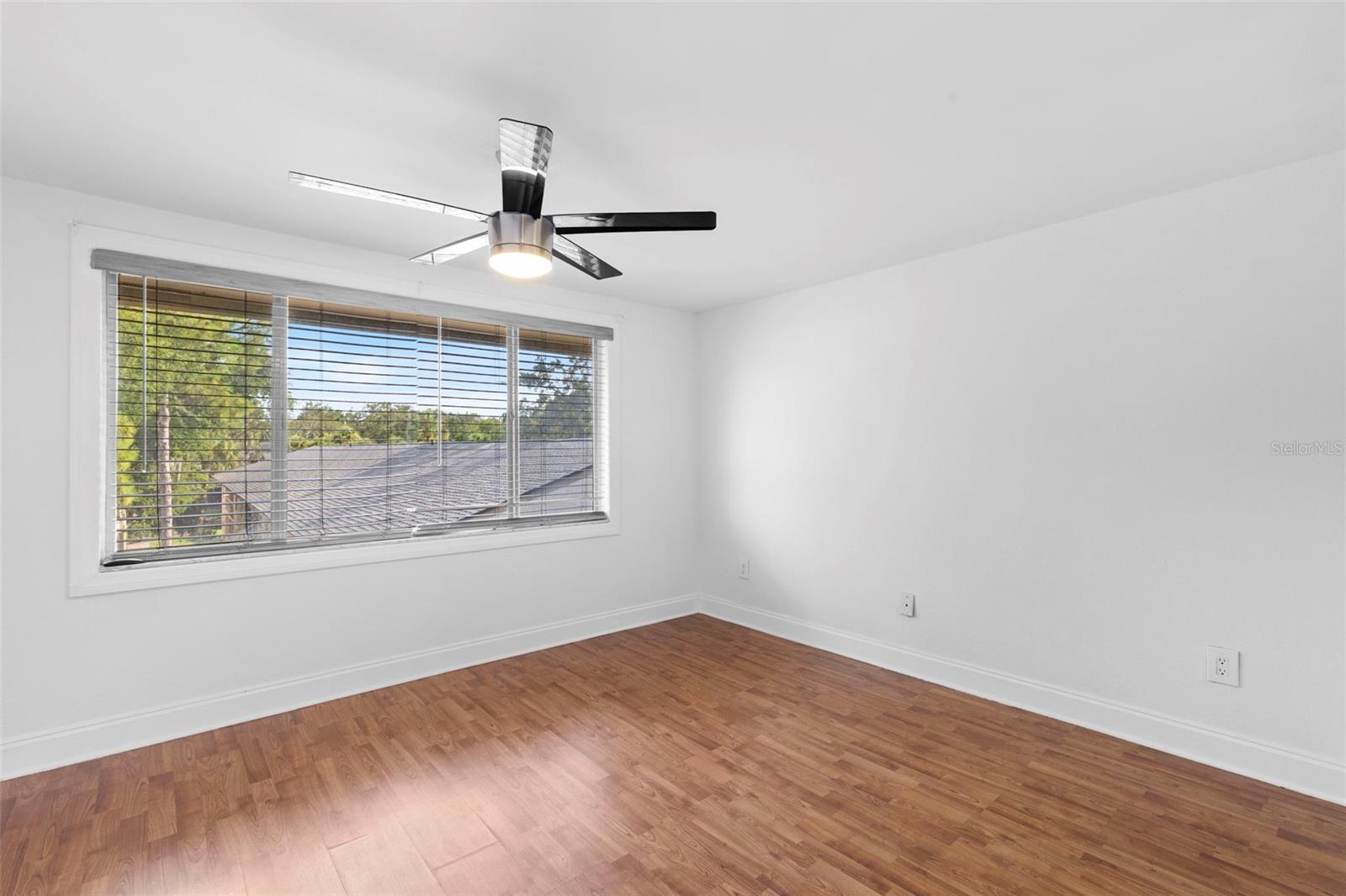 Image 21 of 47 For 7523 Pitch Pine Circle  184