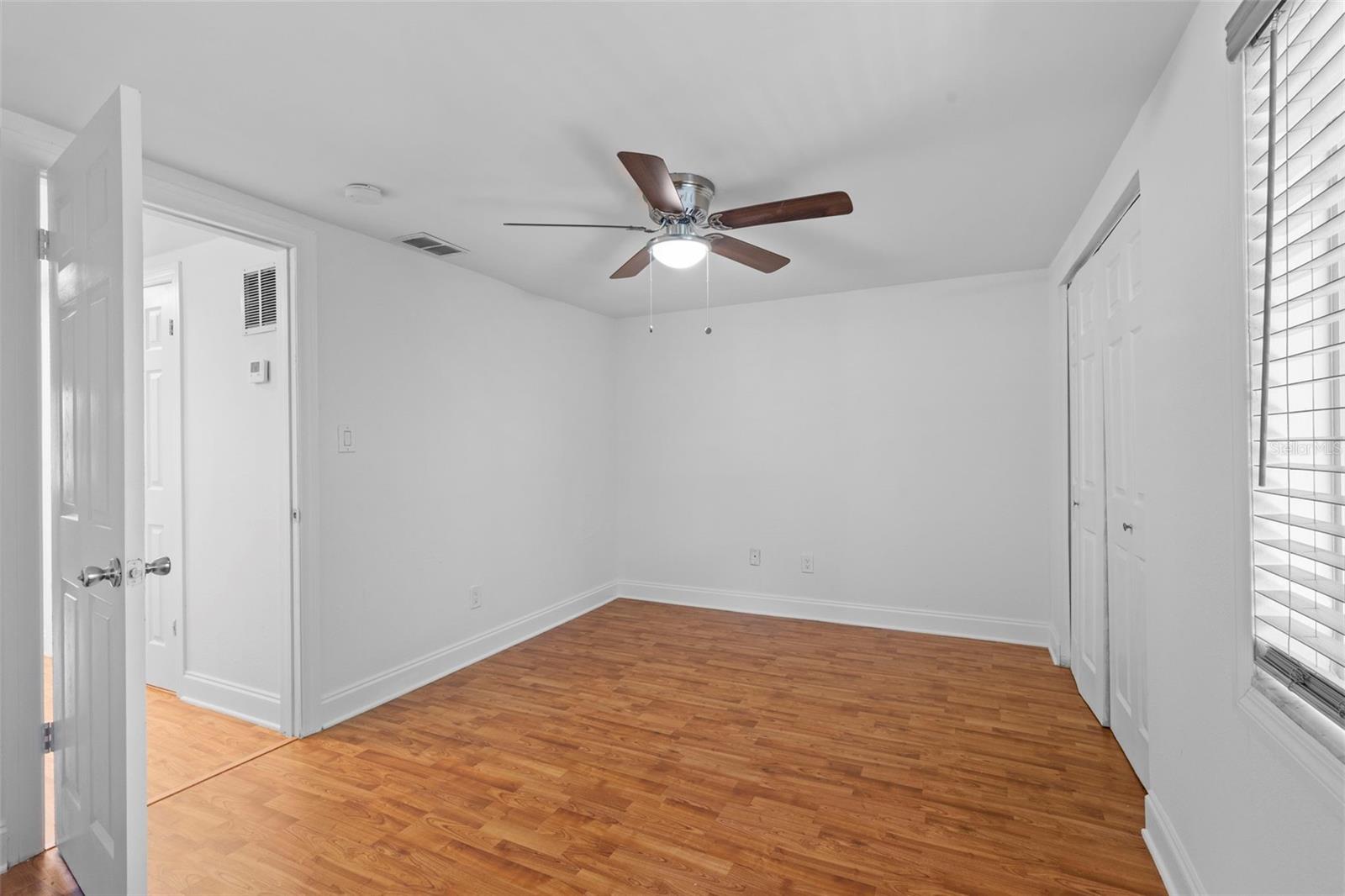 Image 32 of 47 For 7523 Pitch Pine Circle  184