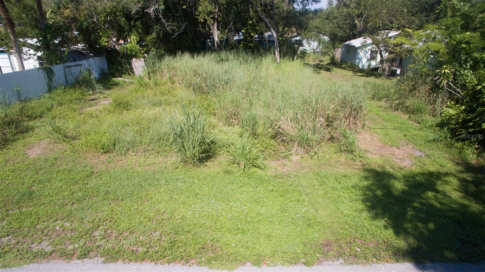 Image 2 of 5 For  44th Street 