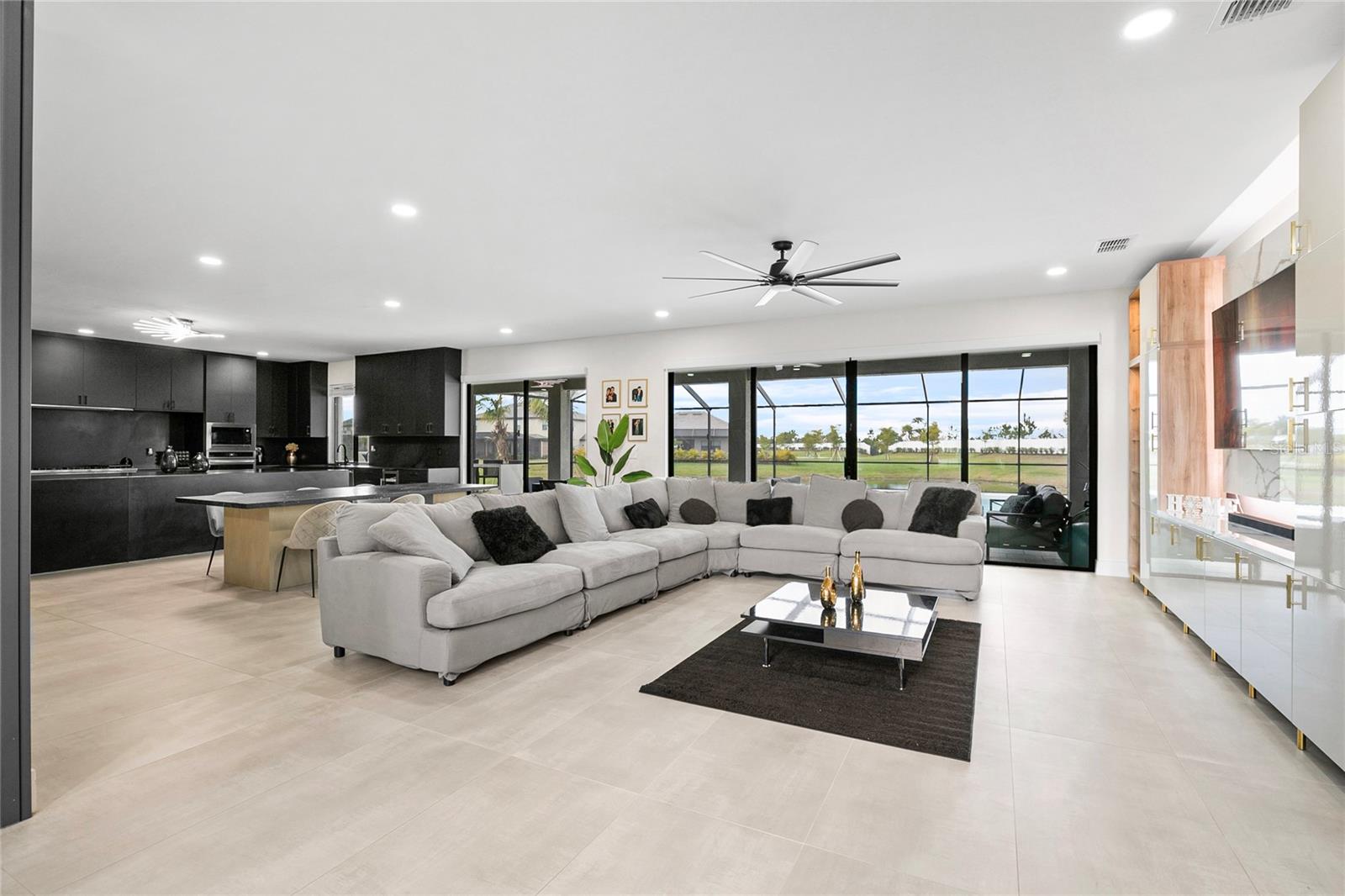 Image 10 of 62 For 15815 Tradewind Terrace