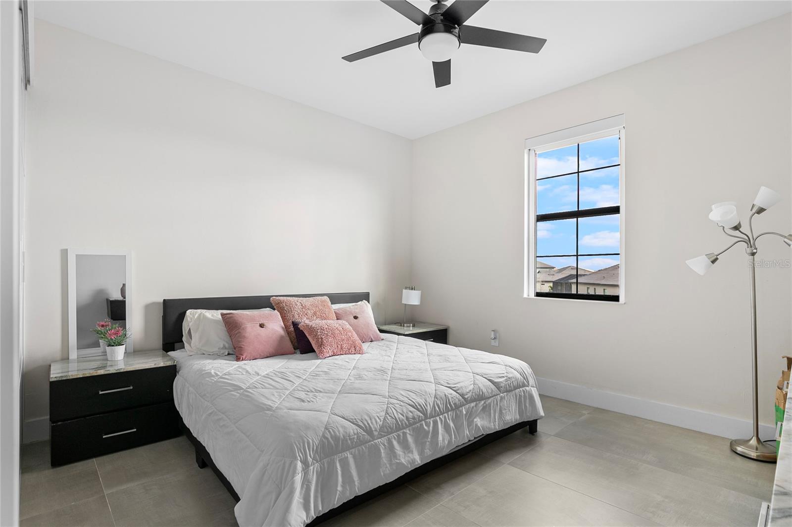 Image 43 of 62 For 15815 Tradewind Terrace