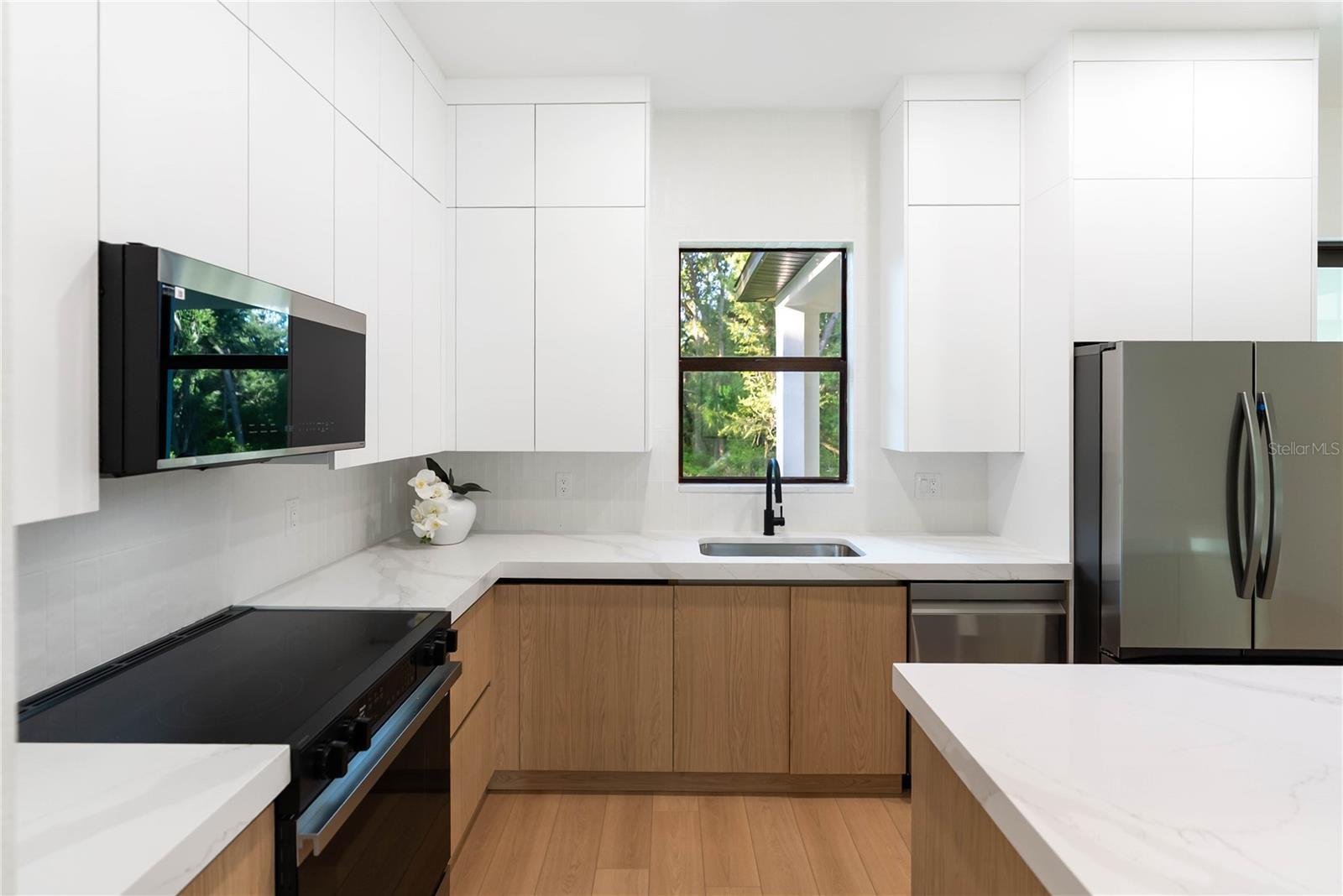 Image 23 of 72 For 14171 Marlin Avenue