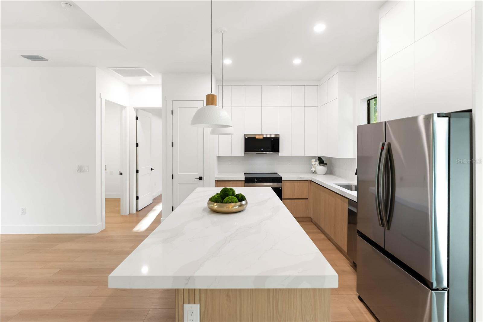 Image 29 of 72 For 14171 Marlin Avenue