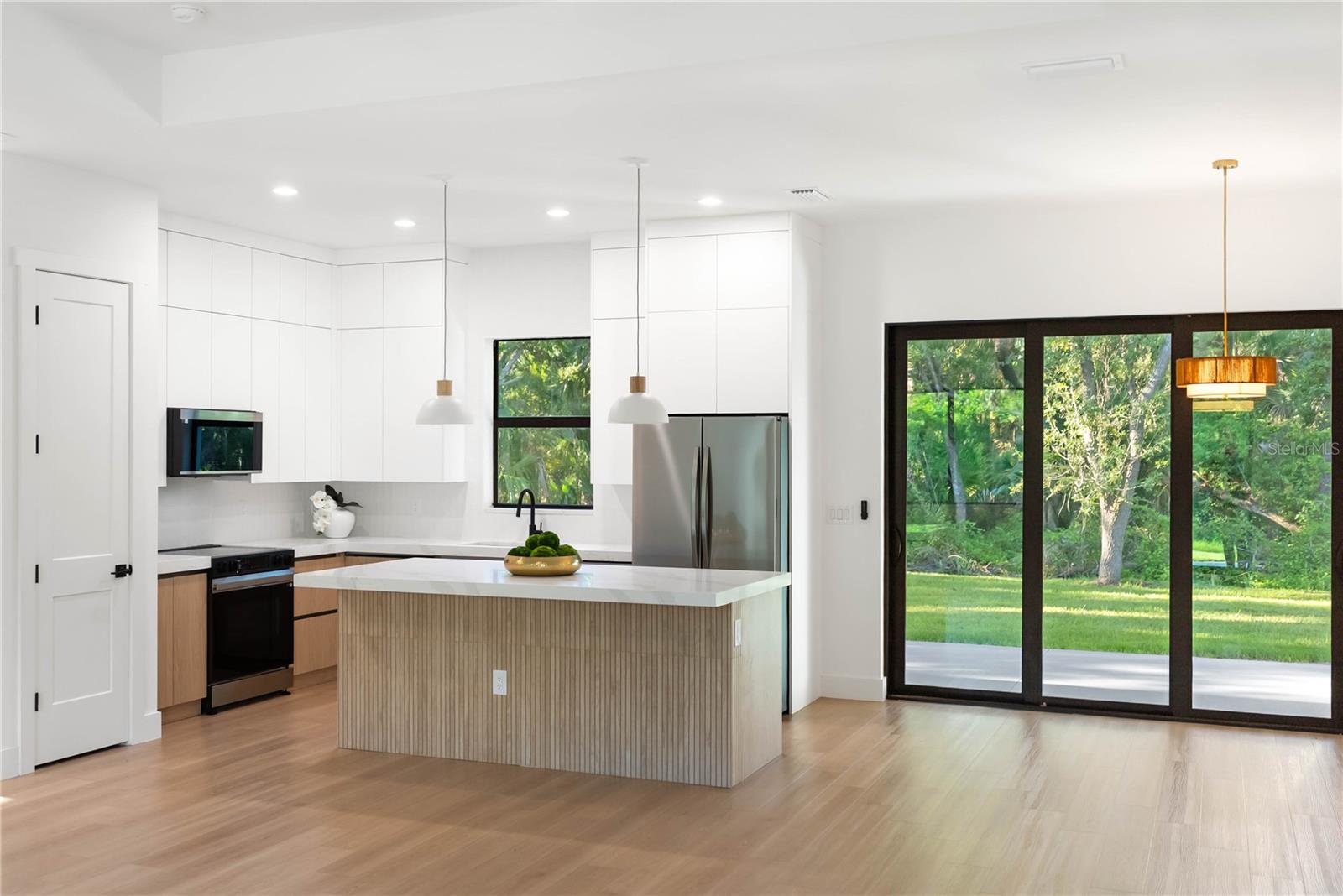 Image 39 of 72 For 14171 Marlin Avenue