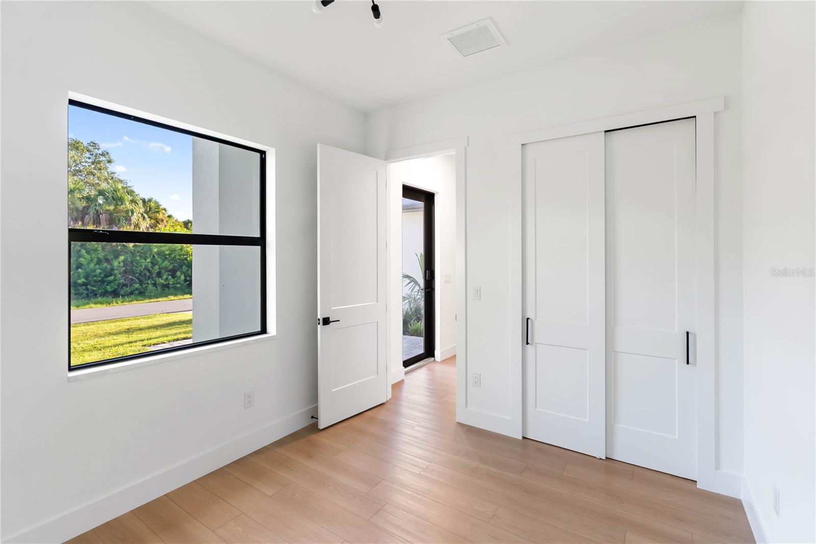 Image 45 of 72 For 14171 Marlin Avenue