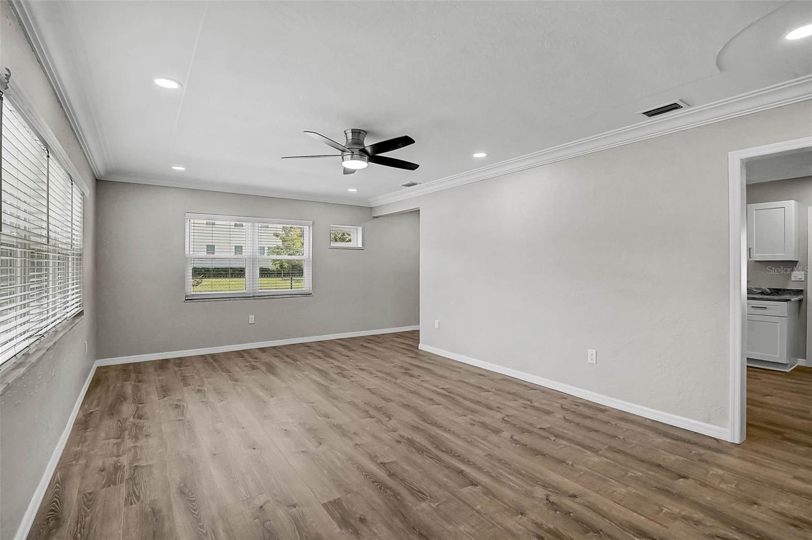 Image 12 of 49 For 102 20th Street Ne
