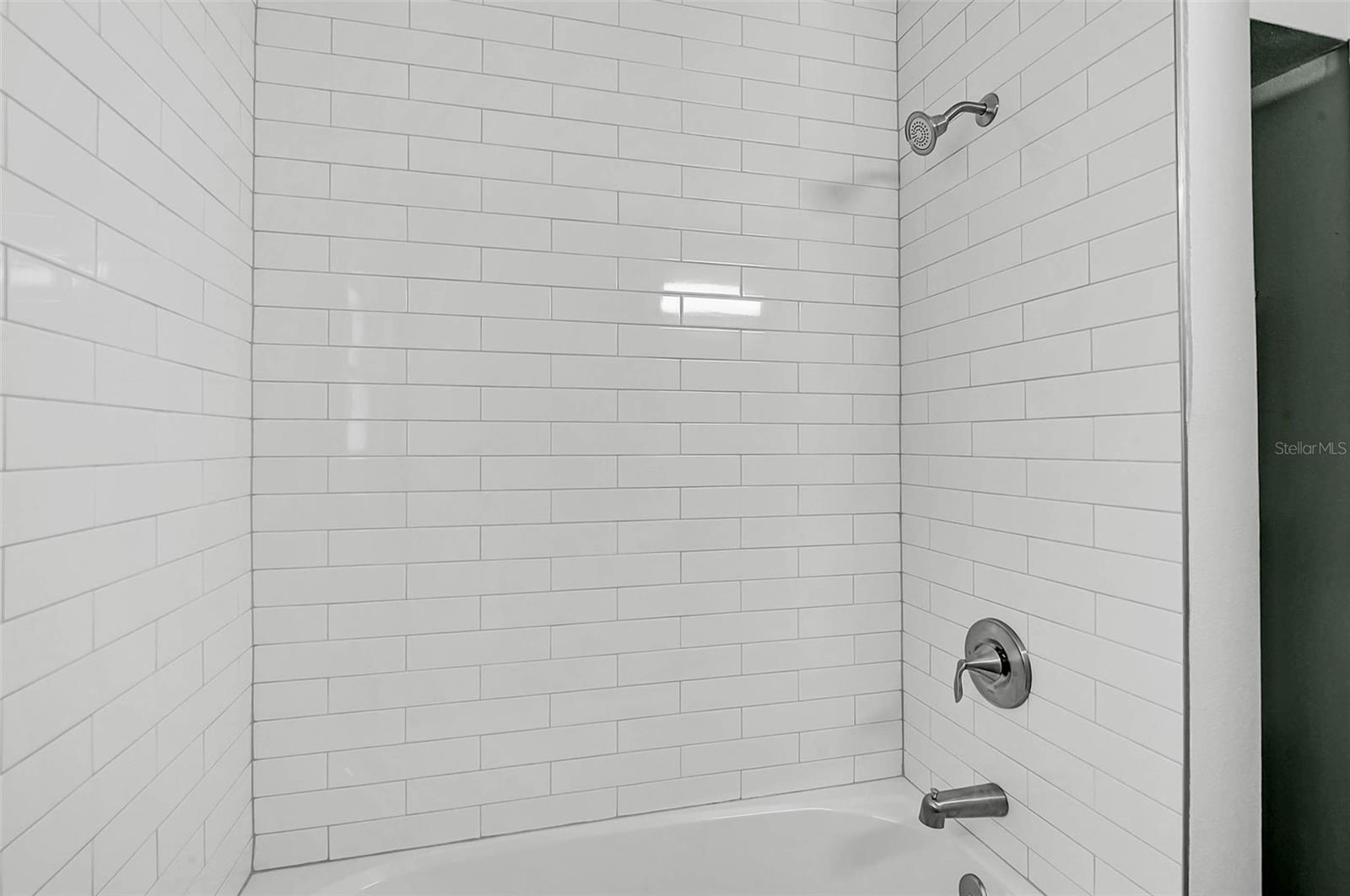 Image 28 of 49 For 102 20th Street Ne