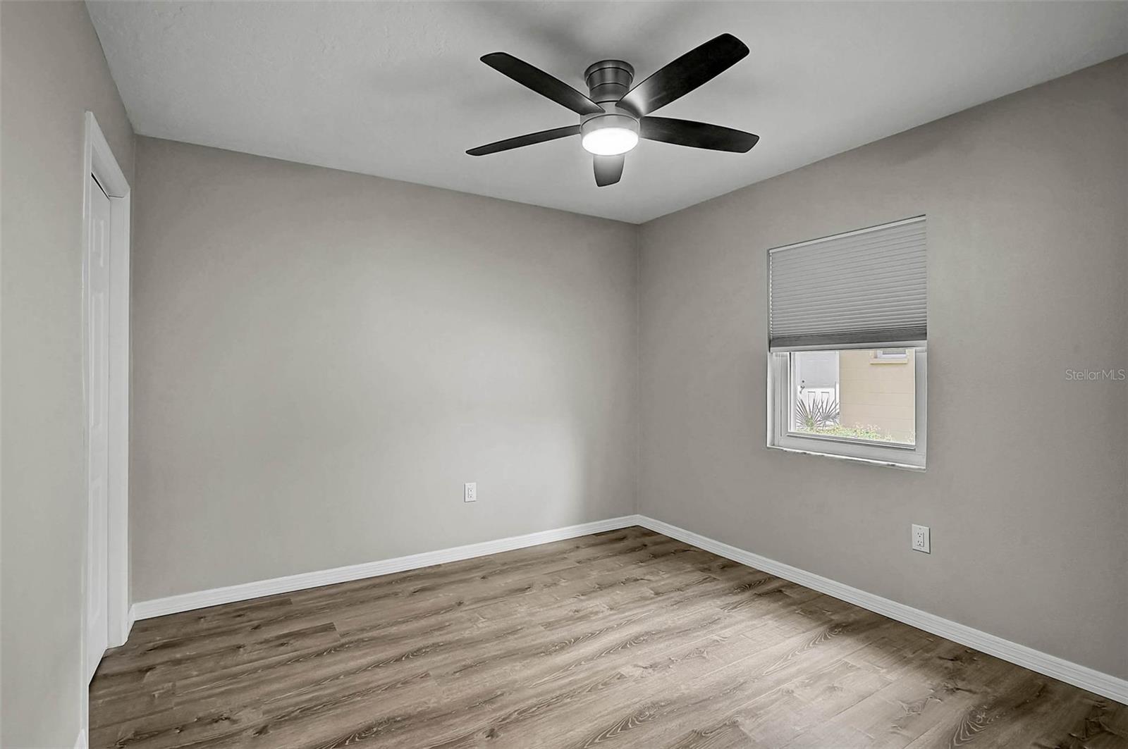 Image 30 of 49 For 102 20th Street Ne