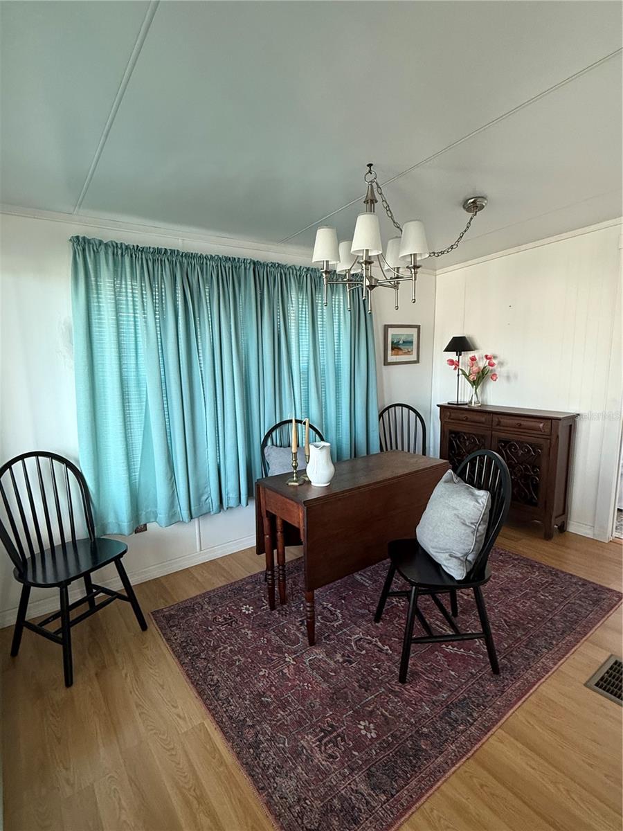 Image 5 of 22 For 35048 Condominium Boulevard
