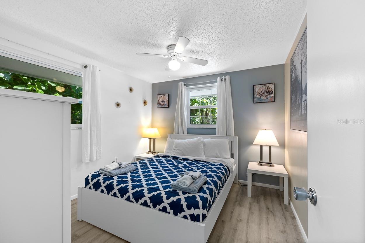 Image 18 of 51 For 4055 Bay Oaks Circle
