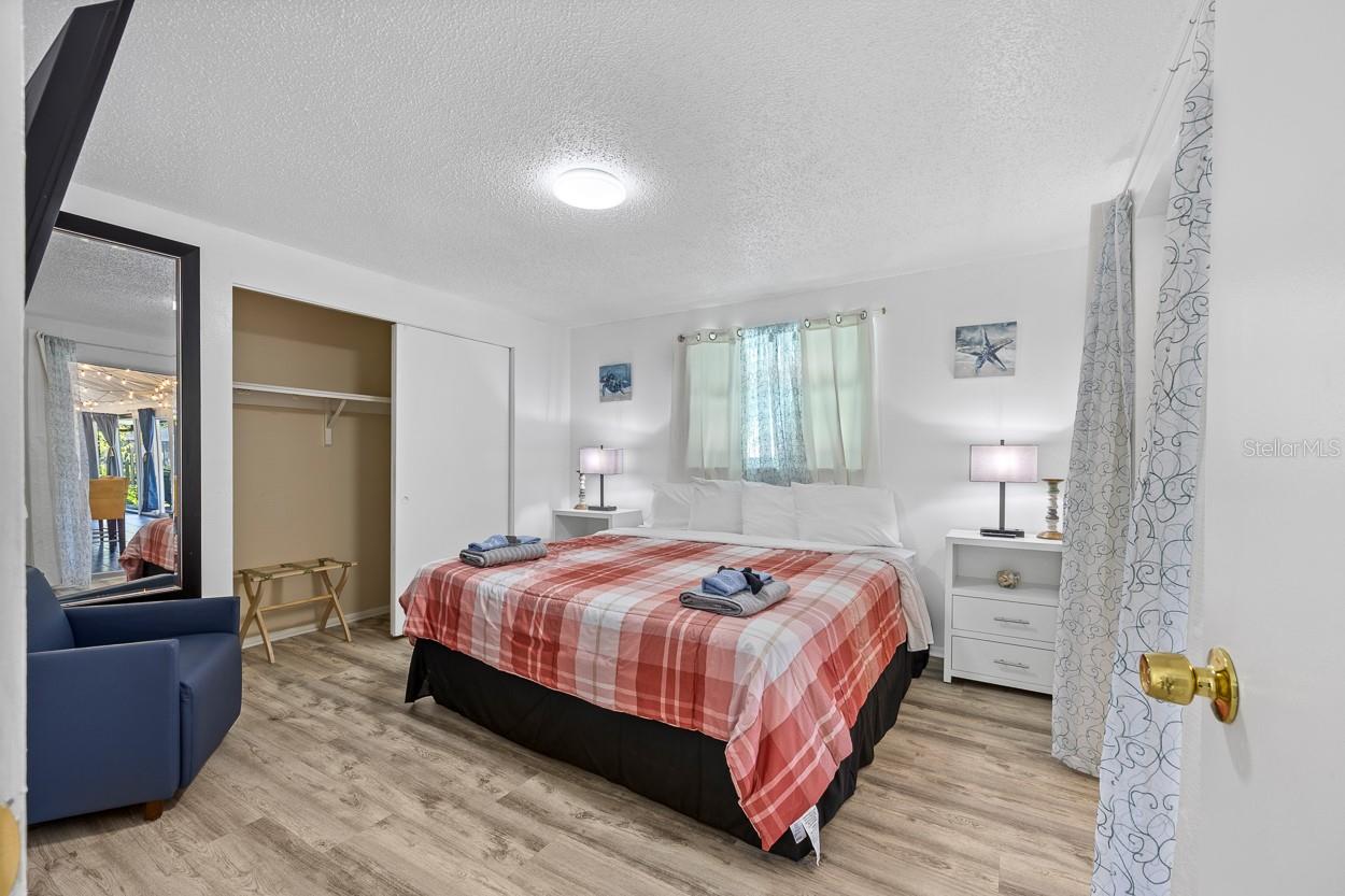 Image 27 of 51 For 4055 Bay Oaks Circle