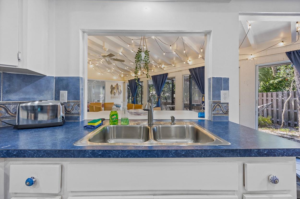 Image 30 of 51 For 4055 Bay Oaks Circle