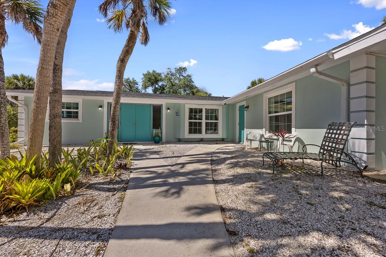 Image 35 of 51 For 4055 Bay Oaks Circle