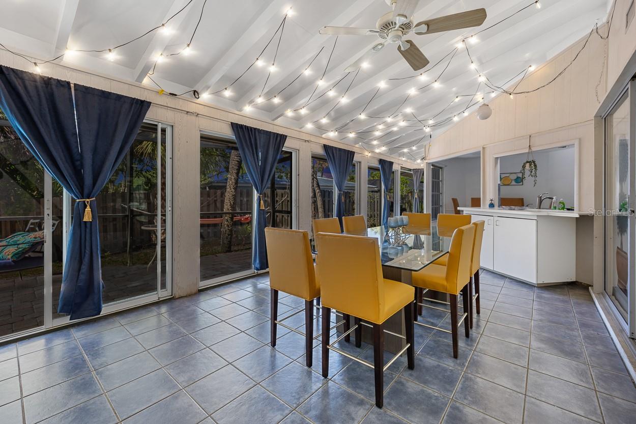 Image 7 of 51 For 4055 Bay Oaks Circle