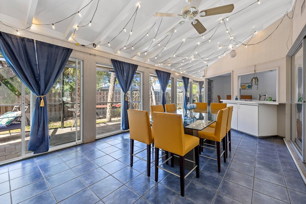 Image 8 of 51 For 4055 Bay Oaks Circle
