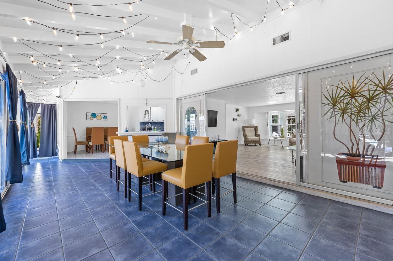 Image 9 of 51 For 4055 Bay Oaks Circle