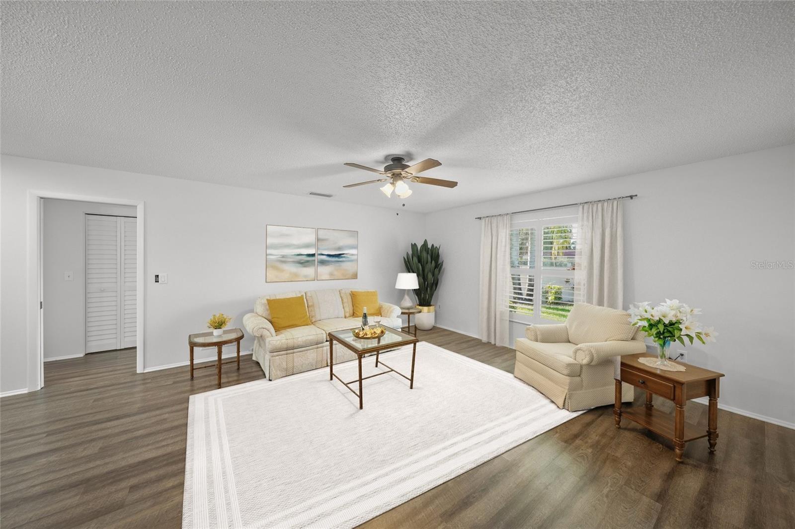 Image 4 of 25 For 4198 Oakhurst Circle W 3147
