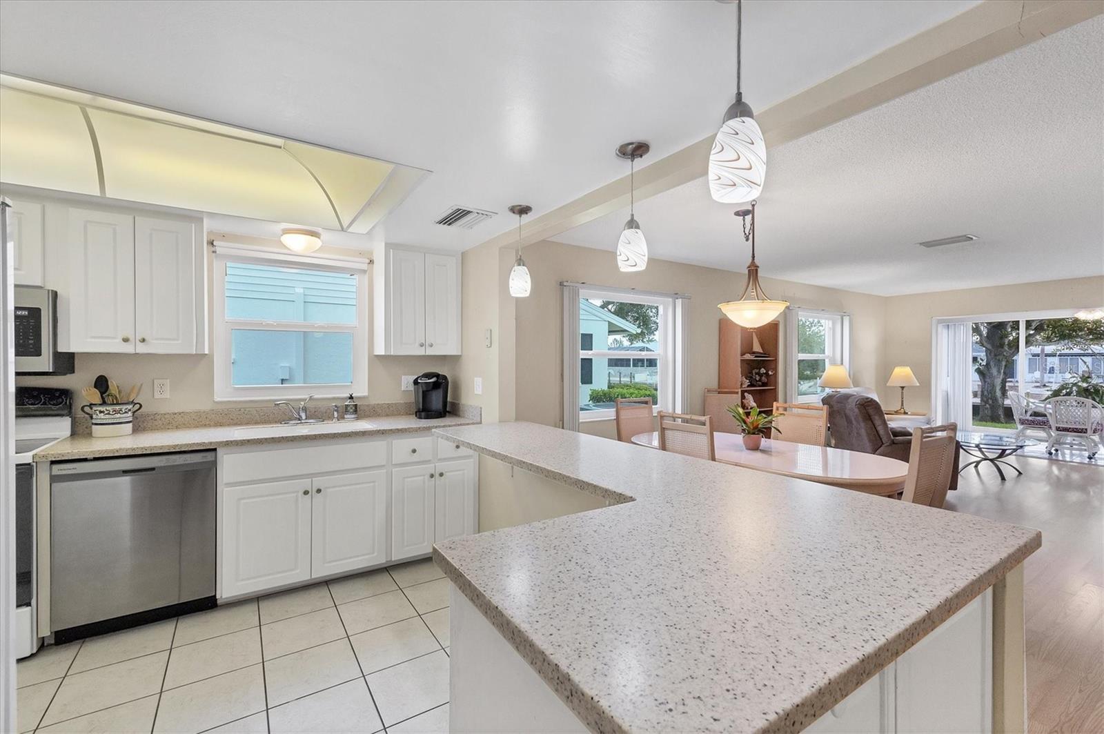 Image 13 of 57 For 4607 Mount Vernon Drive 4607