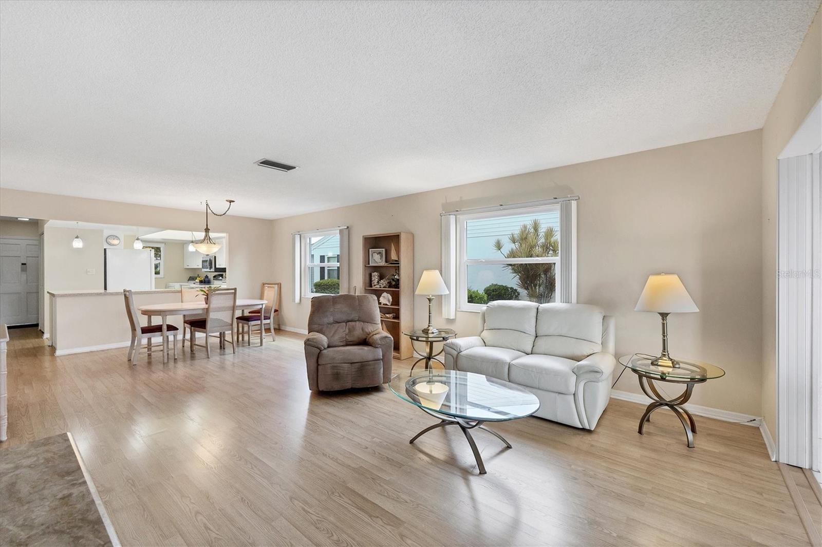 Image 8 of 57 For 4607 Mount Vernon Drive 4607