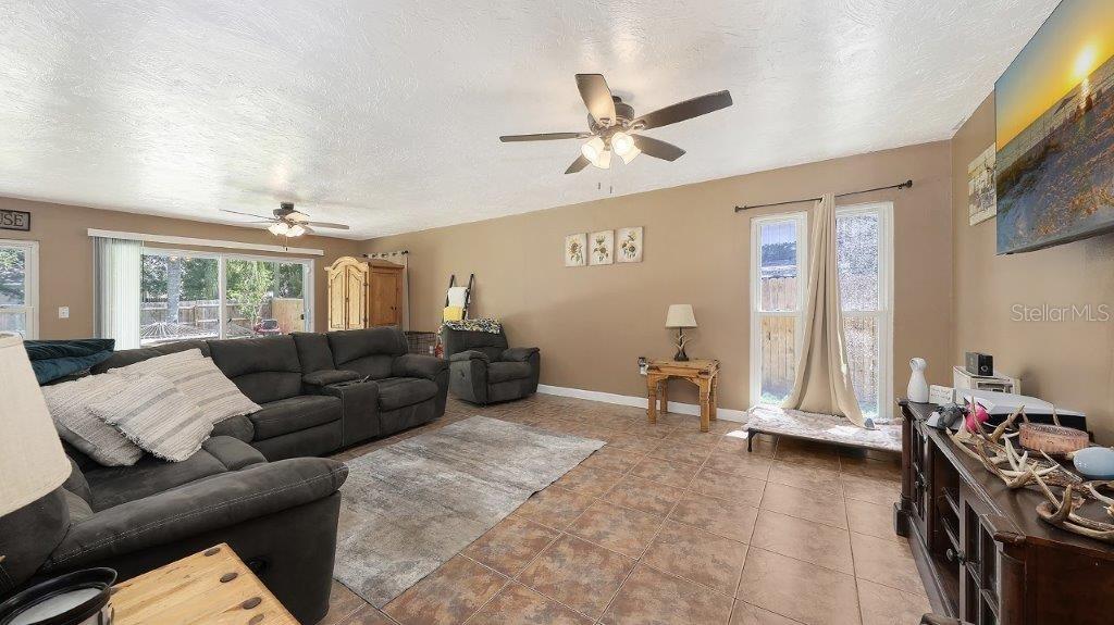 Image 4 of 36 For 3963 Palau Drive