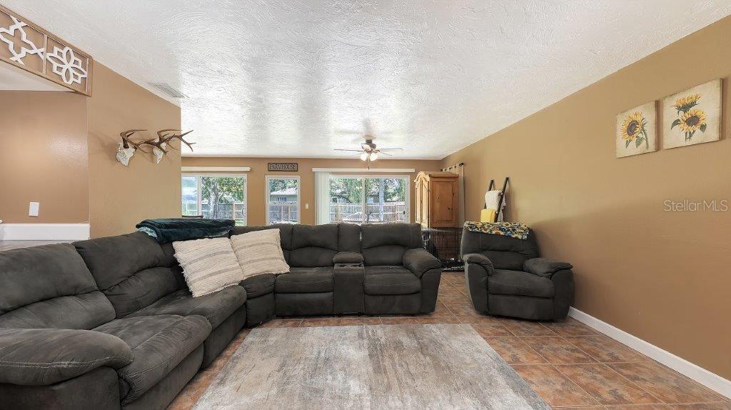 Image 5 of 36 For 3963 Palau Drive