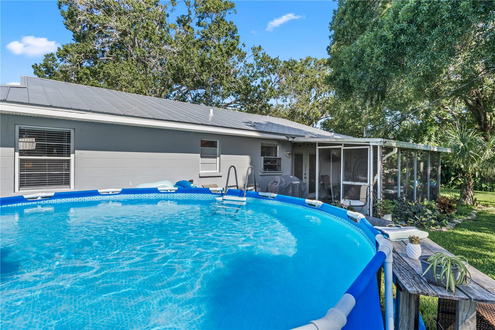 Image 4 of 25 For 2712 80th Avenue E