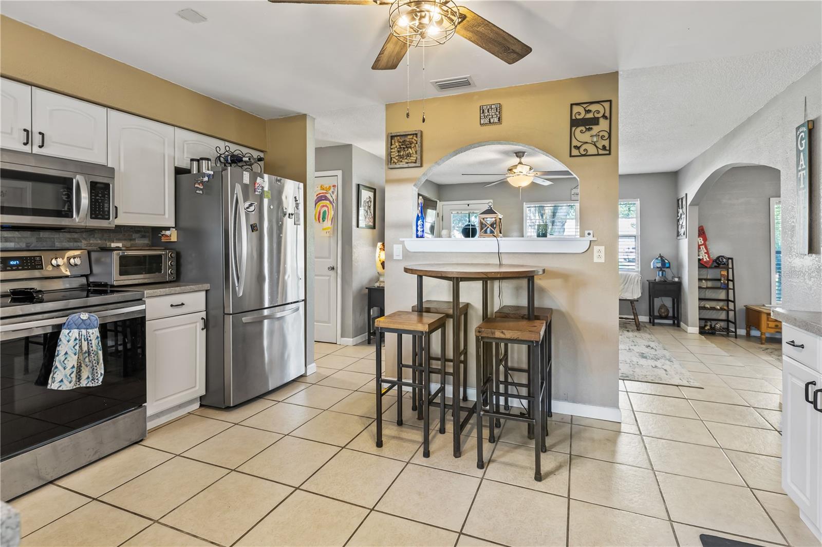 Image 6 of 25 For 2712 80th Avenue E