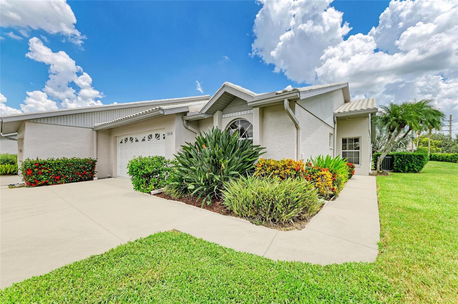 Details for 5318 Crestlake Boulevard, SARASOTA, FL 34233