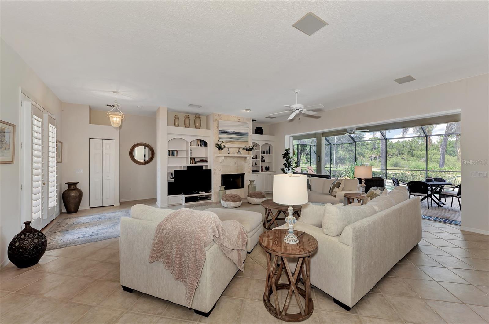 Image 10 of 56 For 383 Cedarbrook Court