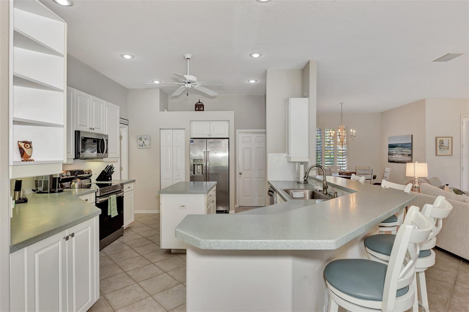 Image 22 of 56 For 383 Cedarbrook Court
