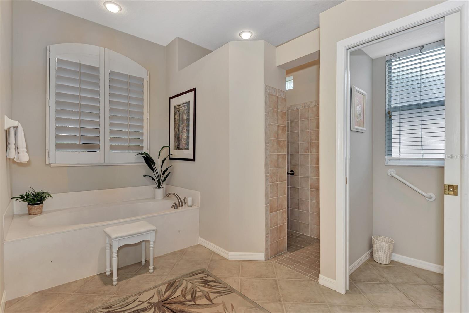 Image 40 of 56 For 383 Cedarbrook Court