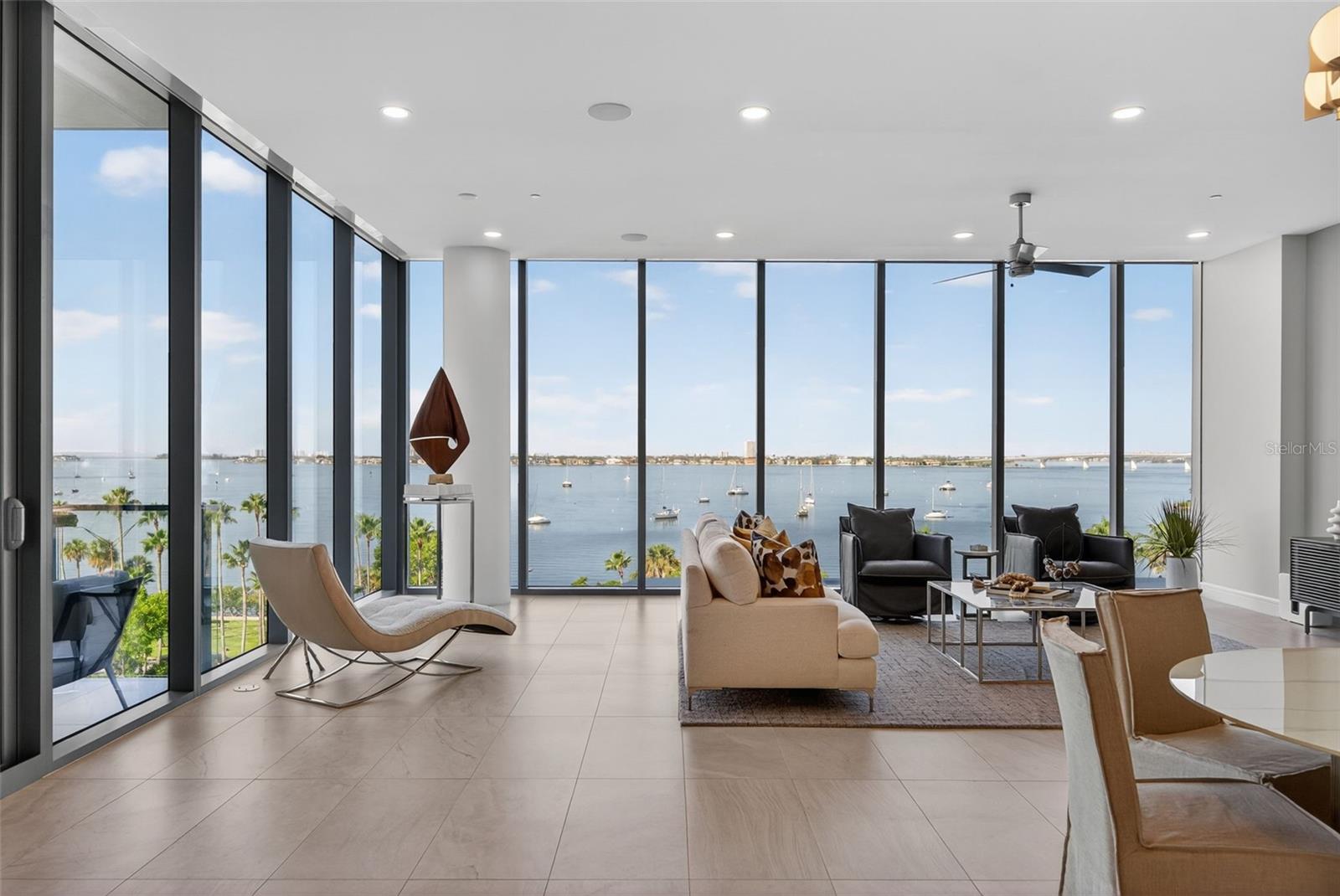 Image 18 of 73 For 605 Gulfstream Avenue 5s