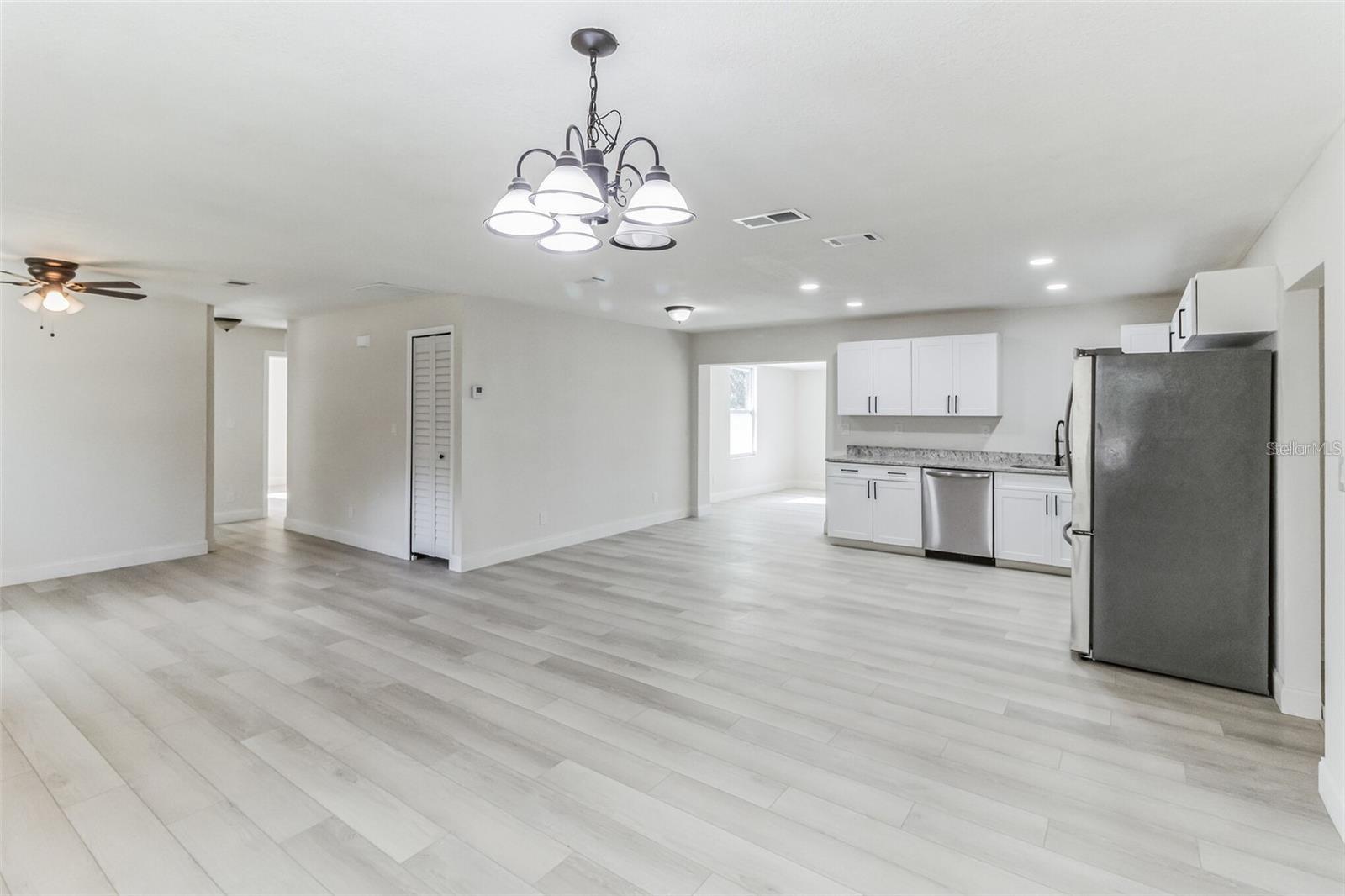 Image 4 of 11 For 6560 Pagoda Tree Terrace