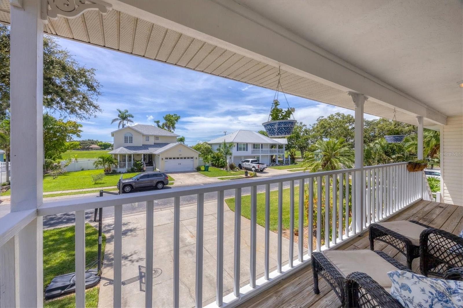 Image 11 of 56 For 1408 43rd Avenue Drive W