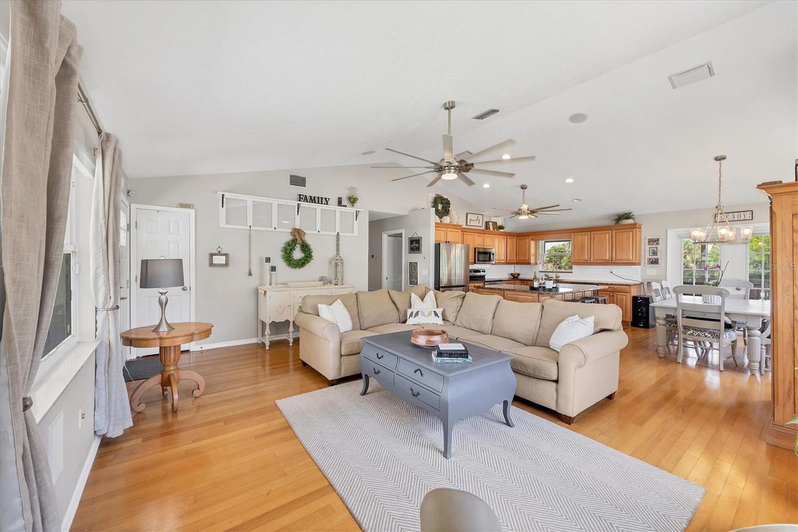 Image 16 of 56 For 1408 43rd Avenue Drive W